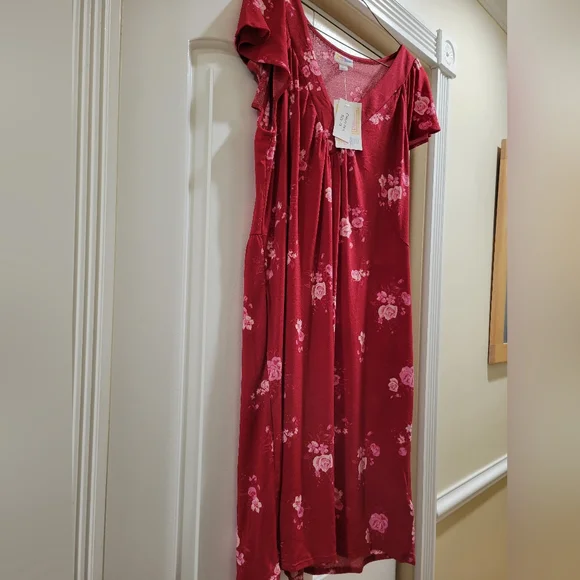 Red floral LulaRoe Chaylin Dress